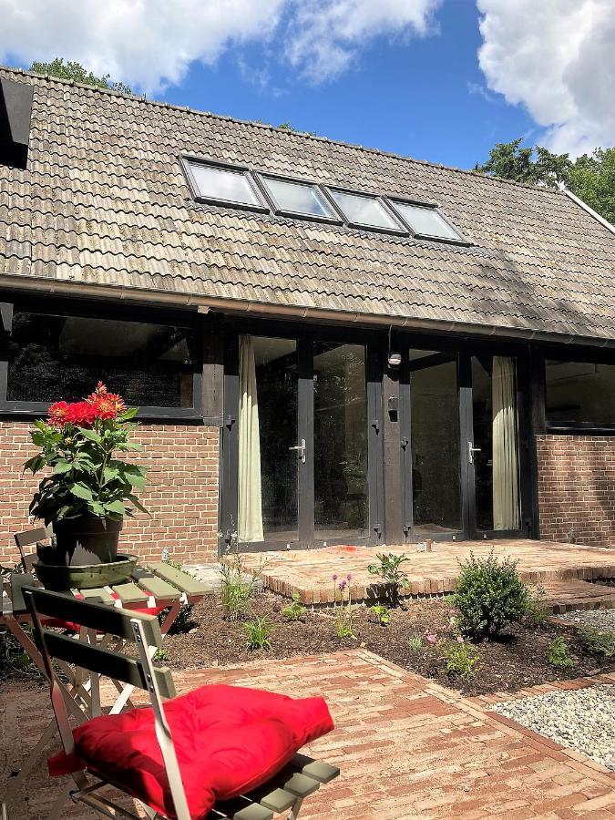 Landgoedhuisje De Blije Uil ซโวลเลอ ภายนอก รูปภาพ